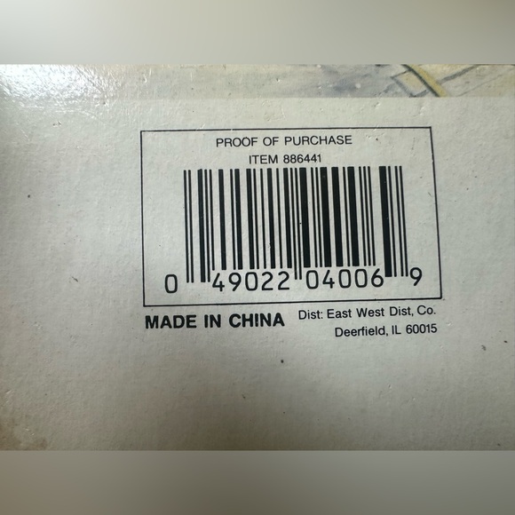 Winter Valley Cottages Christmas Village Lighted Train Station Porcelain In Box - Picture 12 of 12